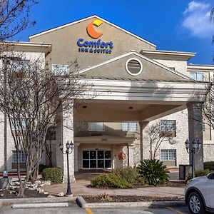 Comfort Inn & Suites Texas Hill Country Boerne Exterior photo