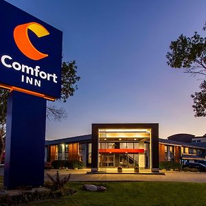 Comfort Inn Winnipeg Airport Exterior photo