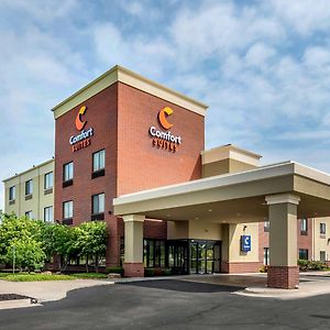 Comfort Suites Speedway - Kansas City Exterior photo