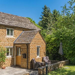 Rose End Cottage, A Luxury Getaway Adlestrop Exterior photo