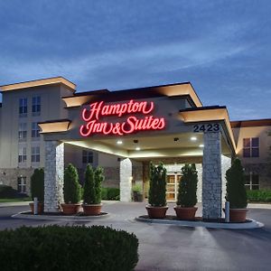 Hampton Inn & Suites Chicago/Aurora Exterior photo