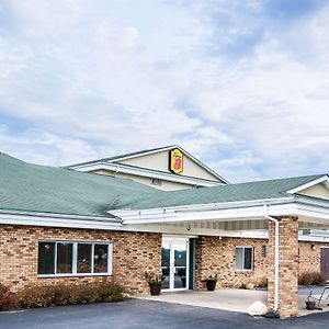 Hotel Super 8 By Wyndham Osseo Wi Exterior photo