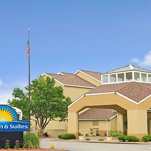 Days Inn By Wyndham St. Louis/Westport Mo Maryland Heights Exterior photo