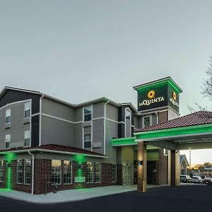 Hotel La Quinta By Wyndham Kansas City Airport Exterior photo