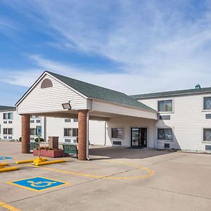 Hotel Baymont By Wyndham Decatur Exterior photo