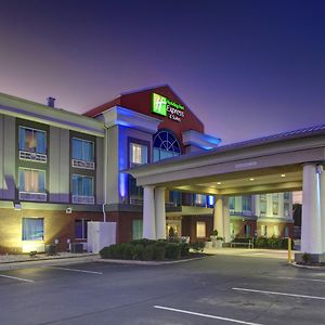 Holiday Inn Express Hotel&Suites Emporia Exterior photo
