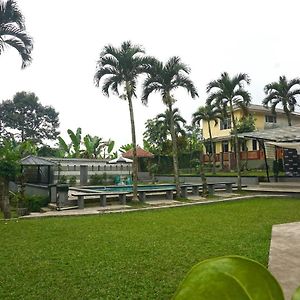 Cunang Hill Hotel & Resort Bogor Exterior photo