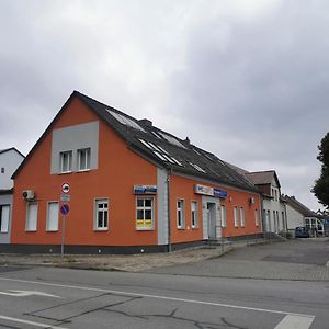 Zimmervermietung Schönfließer Stuben auch für Monteure Eisenhüttenstadt Exterior photo