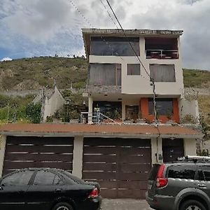 Fakali Homestay Quito Exterior photo