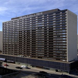 Place Louis Riel Suite Hotel Winnipeg Exterior photo