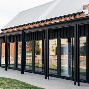 The Benev - Wellness Accommodation And Spa Beechworth Exterior photo