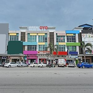 Super Oyo 768 Fajar Baru Boutique Hotel Kuala Terengganu Exterior photo
