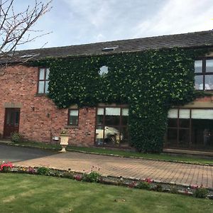 Mickering Barn Bed and Breakfast Aughton Exterior photo