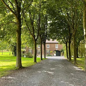 Hoeve Berghof Bed and Breakfast Heerlen Exterior photo