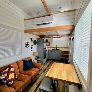 Romantic Tiny Home With Private Deck Apple Valley Exterior photo