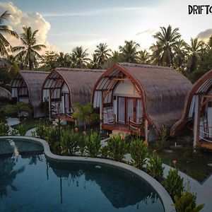 Hotel Driftwood Lombok Selong Belanak Exterior photo