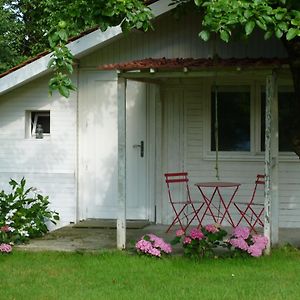 Le Chalet De La Longere Bed and Breakfast Beuvry-la-Foret Exterior photo