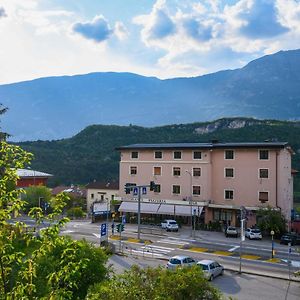 AlmaMed Hotel san Leonardo Vigolo Baselga Exterior photo