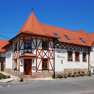 Szent Anna Étterem és Panzió Bed and Breakfast Berkenye Exterior photo