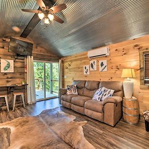 Rustic Dog-Friendly Cabin With Deck And Fire Pit! Villa Faxon Exterior photo