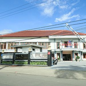 Crystal City Hotel Mataram Exterior photo