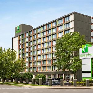 Holiday Inn Boston - Cambridge Area, An Ihg Hotel Somerville Exterior photo