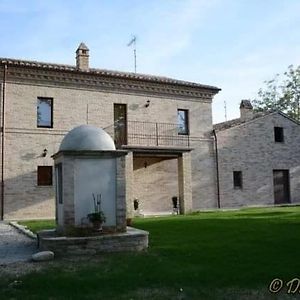 L' Antico Pozzo Country House Bed and Breakfast Monsampietro Morico Exterior photo