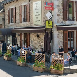 Logis Hotel-Restaurant Les Coudercous Saint-Chély-dʼAubrac Exterior photo