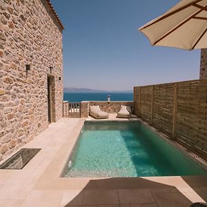 Mani Luxury Suites And Studios In Gytheio With Private Pools Exterior photo
