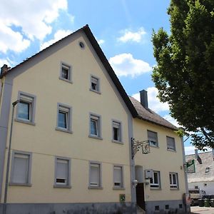 Hotel Gasthaus Zum Ritter Karlsdorf-Neuthard Exterior photo