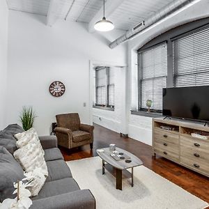 Apartamento Ny Style Centric Loft With King Bed By Park Ave Rochester Exterior photo