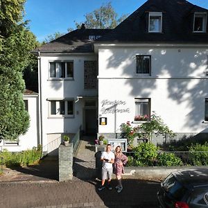 Hotel Pension Wiesenau Salzhausen Exterior photo