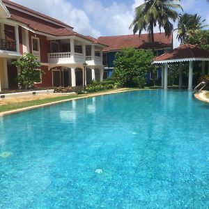 2Bhk Pool Facing Beachside Luxury Homestay In South Goa Betalbatim Exterior photo