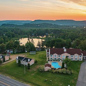 Hotel Auberge Matha Saint Jean De Matha Exterior photo