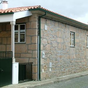 Casa D Toninha - Casas De Campo - Turismo Espaco Rural - Al Sernancelhe Exterior photo