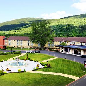 Hotel Honors Haven Retreat & Conference Ellenville Exterior photo