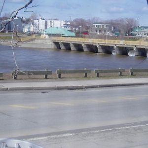 Gite Des Iles Bed and Breakfast Matane Exterior photo