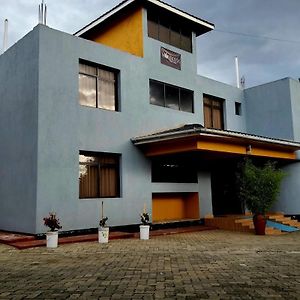 Monrovia Guest House Nakuru Exterior photo