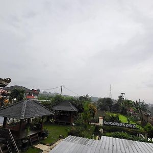 Saung Panyawangan Villa Bandung Exterior photo