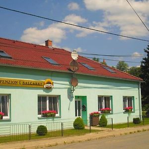 Hotel Penzion U Balcarky Ostrov u Macochy Exterior photo