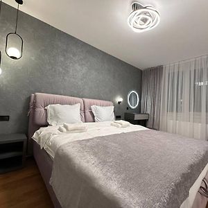 Apartamento Квартира З Джакузі Вулиця Під Голоском 15 Б Стилізована З Новим Сучасний Ремонтом Leópolis Exterior photo