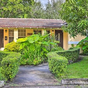 Biscayne Park Vacation Rental With Yard! Exterior photo