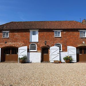 Manor House Stables, Martin - Lovely Warm Cosy Accommodation Near Woodhall Spa Exterior photo