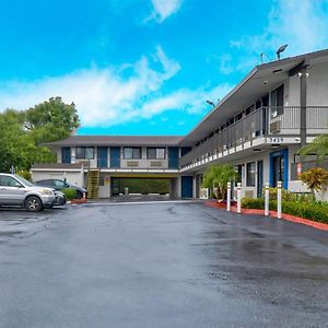 Motel 6-El Monte, CA - Los Angeles Exterior photo