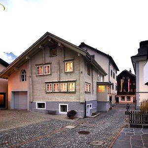 Apartamento Charming Swiss Chalet Andermatt Exterior photo