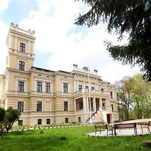 Hotel Palac Biedrusko Poznan Exterior photo