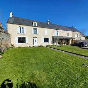 Apartamento Chez Jeanne Saint-Laurent-sur-Mer Exterior photo