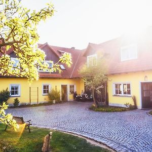 Hotel Pension Sankt Urban Sommerach Exterior photo