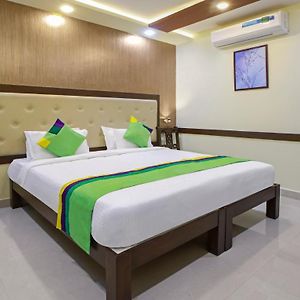 Hotel Treebo Naaz Royal Thanjavur Exterior photo