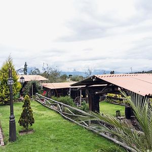 Hotel Campo Wasi Riobamba Exterior photo